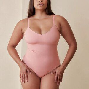 Pinsy Shapewear Bodysuit Spaghetti VNeck Cheeky Pink Hourglass NWT